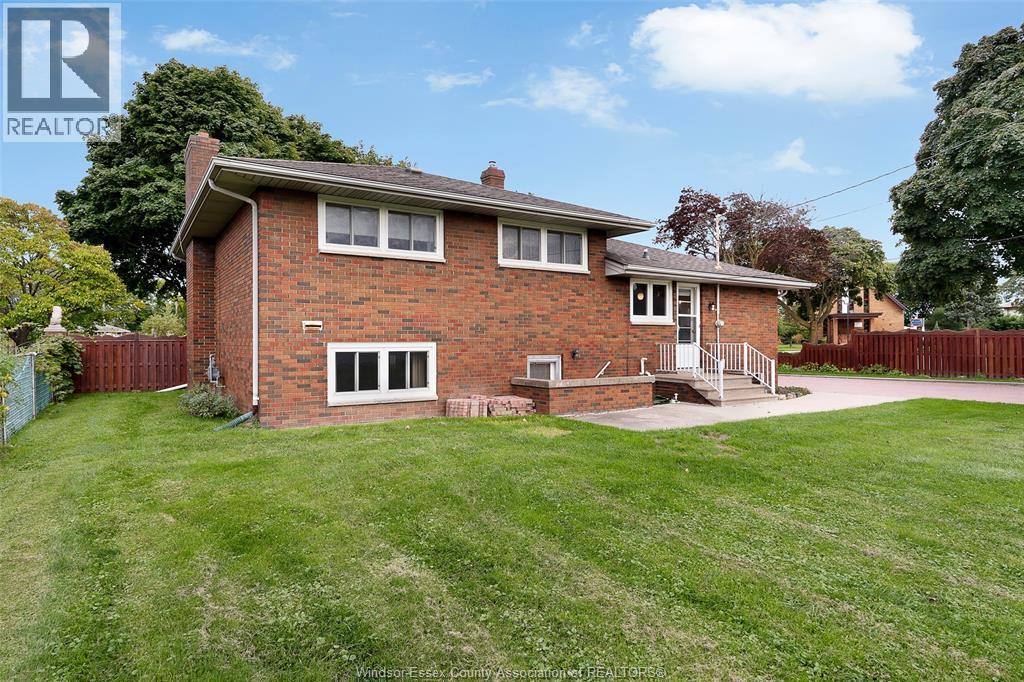 1599 Partington Avenue, Windsor, Ontario  N9B 2P7 - Photo 11 - 26023767