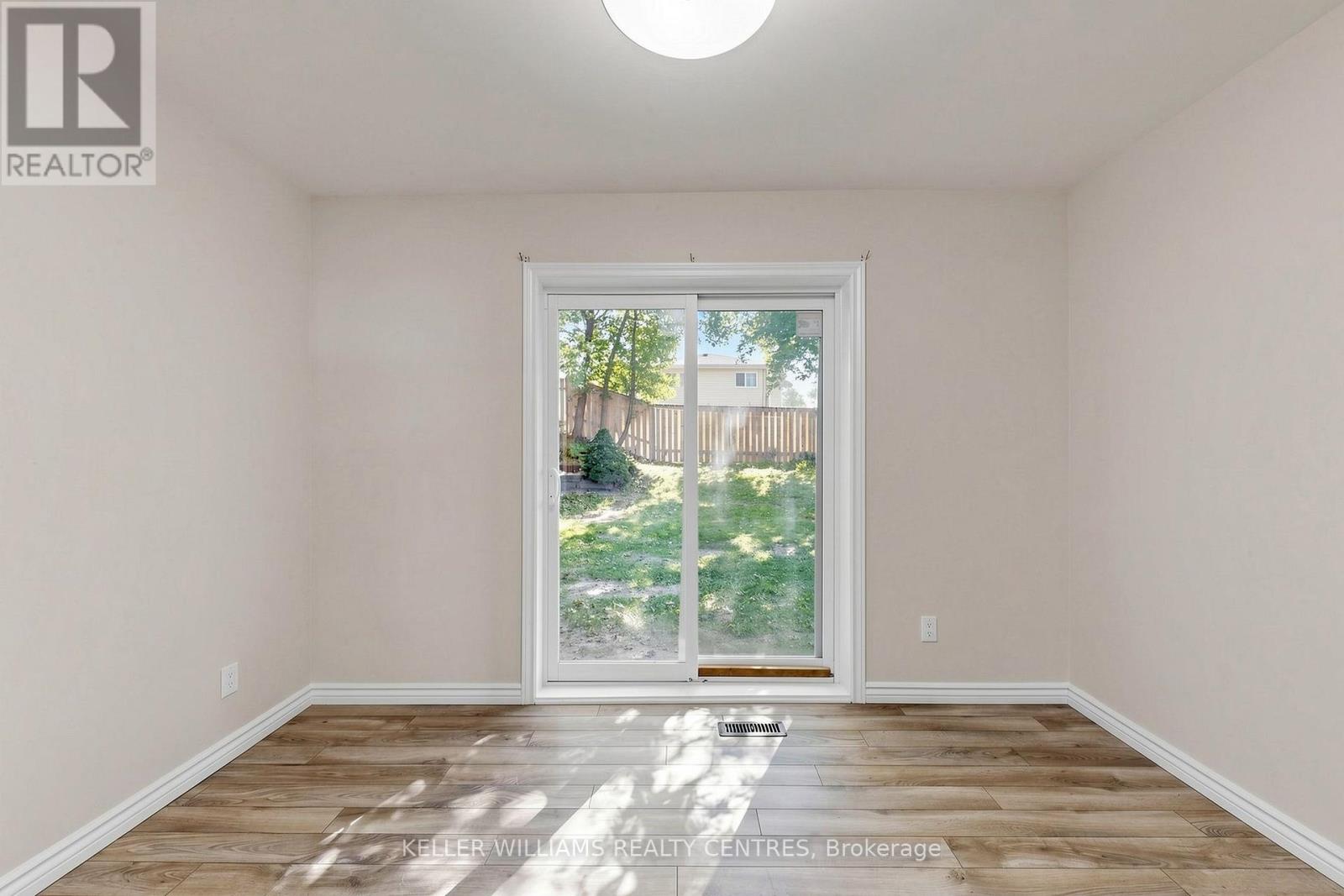Upper - 807 Greenfield Crescent, Newmarket, Ontario  L3Y 3B2 - Photo 27 - N13780702