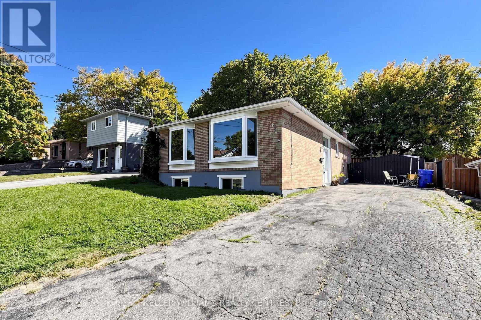 Upper - 807 Greenfield Crescent, Newmarket, Ontario  L3Y 3B2 - Photo 6 - N13780702
