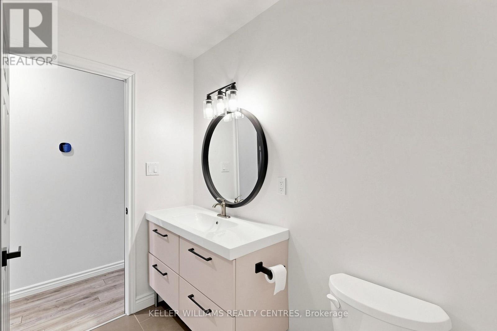 Upper - 807 Greenfield Crescent, Newmarket, Ontario  L3Y 3B2 - Photo 30 - N13780702