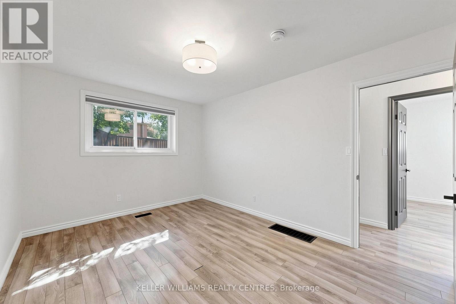 Upper - 807 Greenfield Crescent, Newmarket, Ontario  L3Y 3B2 - Photo 38 - N13780702