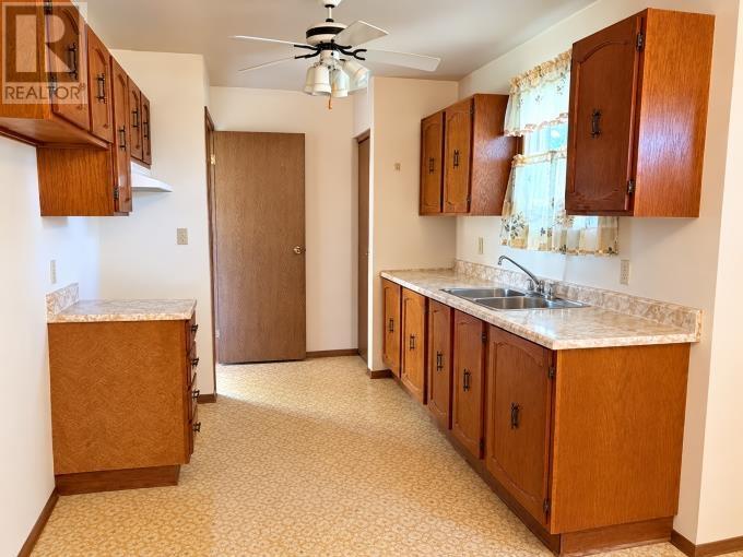 105 Rousseau Cres, Blind River, Ontario P0R 1B0 - Photo 4 - SM262694