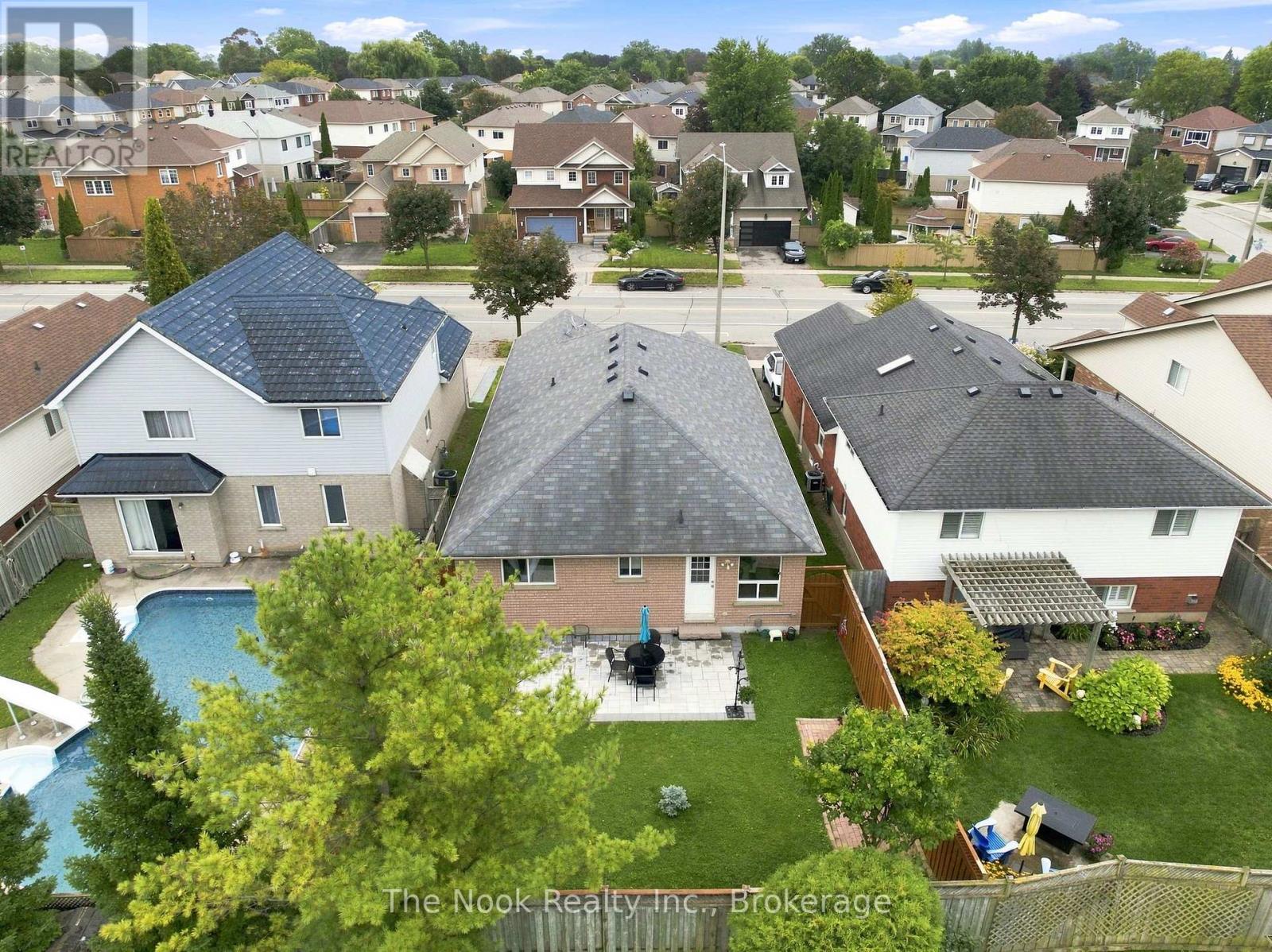 638 Longworth Avenue, Clarington, Ontario  L1C 5B8 - Photo 39 - E13836246