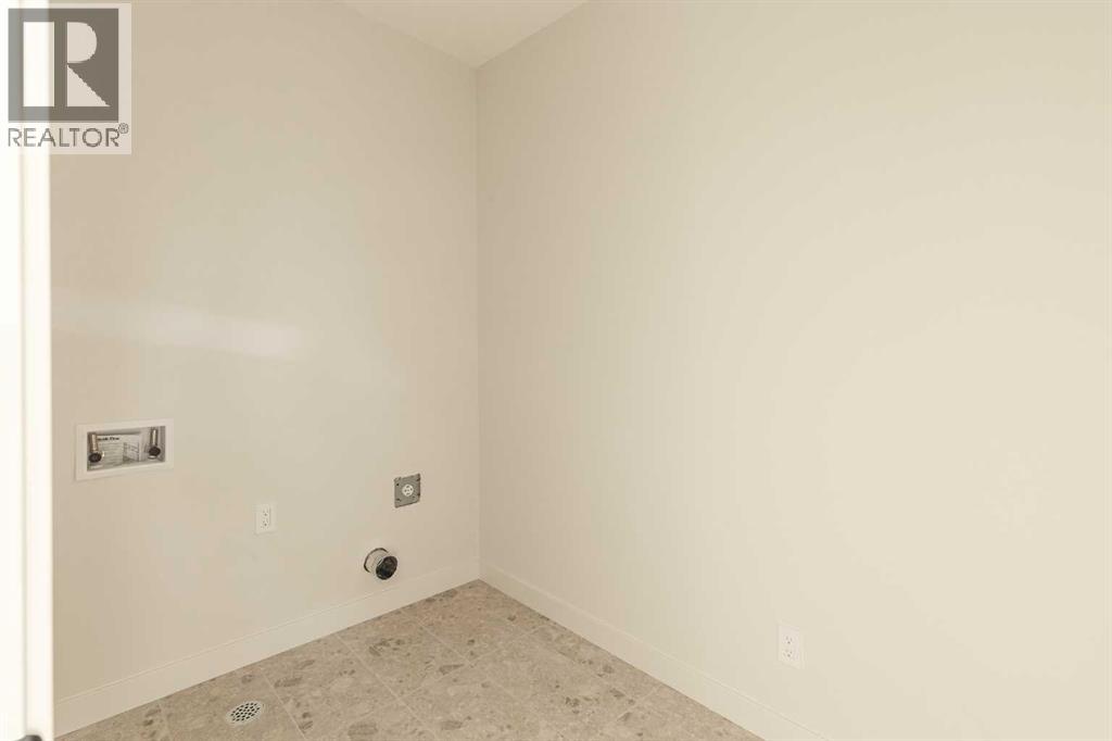 141 Creekstone Hill SW, Calgary, Alberta  T2X 5G6 - Photo 32 - A2347417