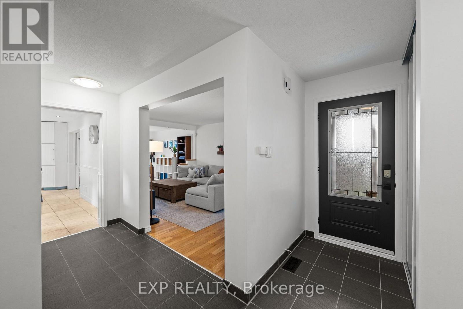 681 Levac Drive, Ottawa, Ontario  K4A 2P4 - Photo 4 - X13834510