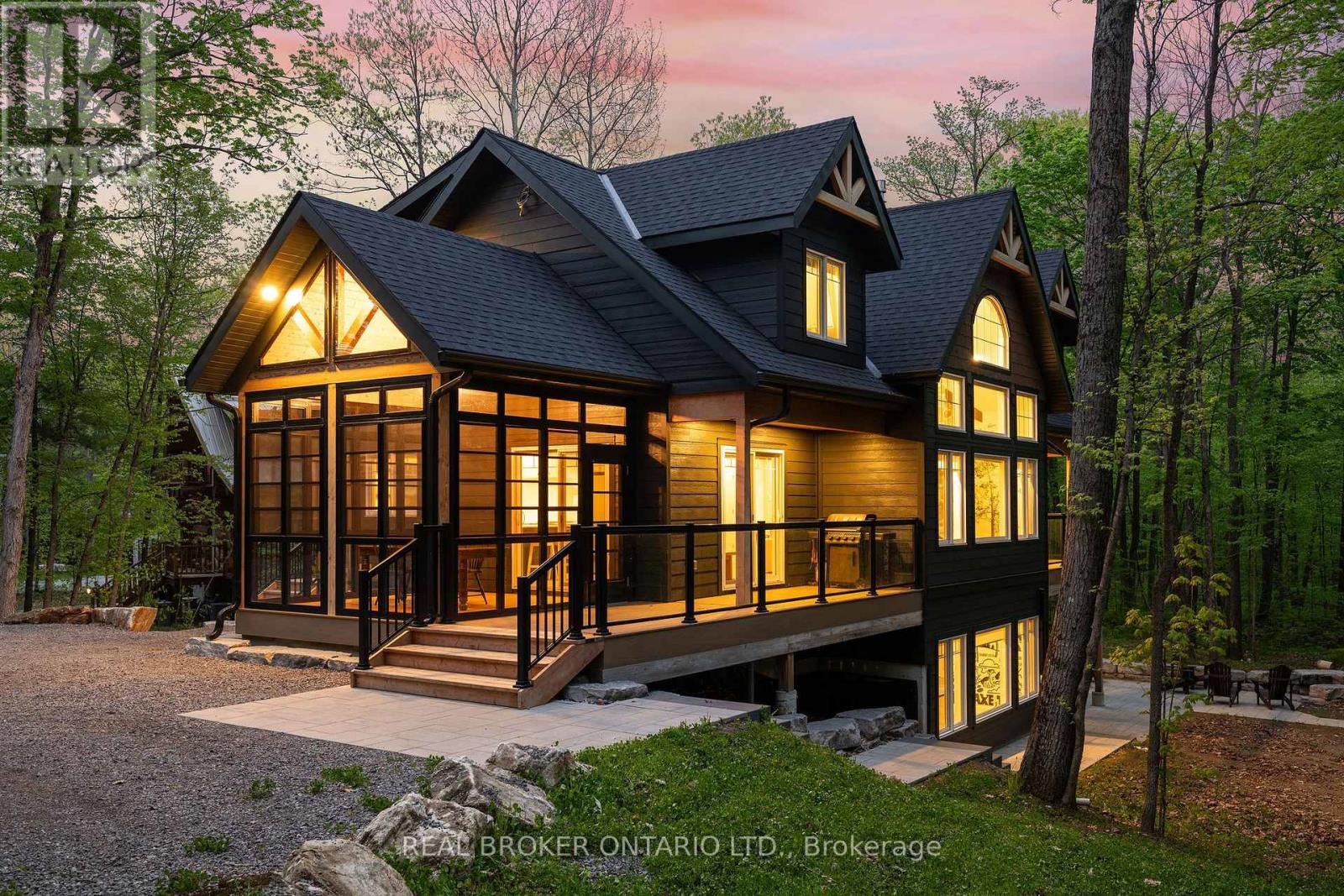 36 Crestview Drive, Greater Madawaska, Ontario  K0J 1H0 - Photo 2 - X13836260