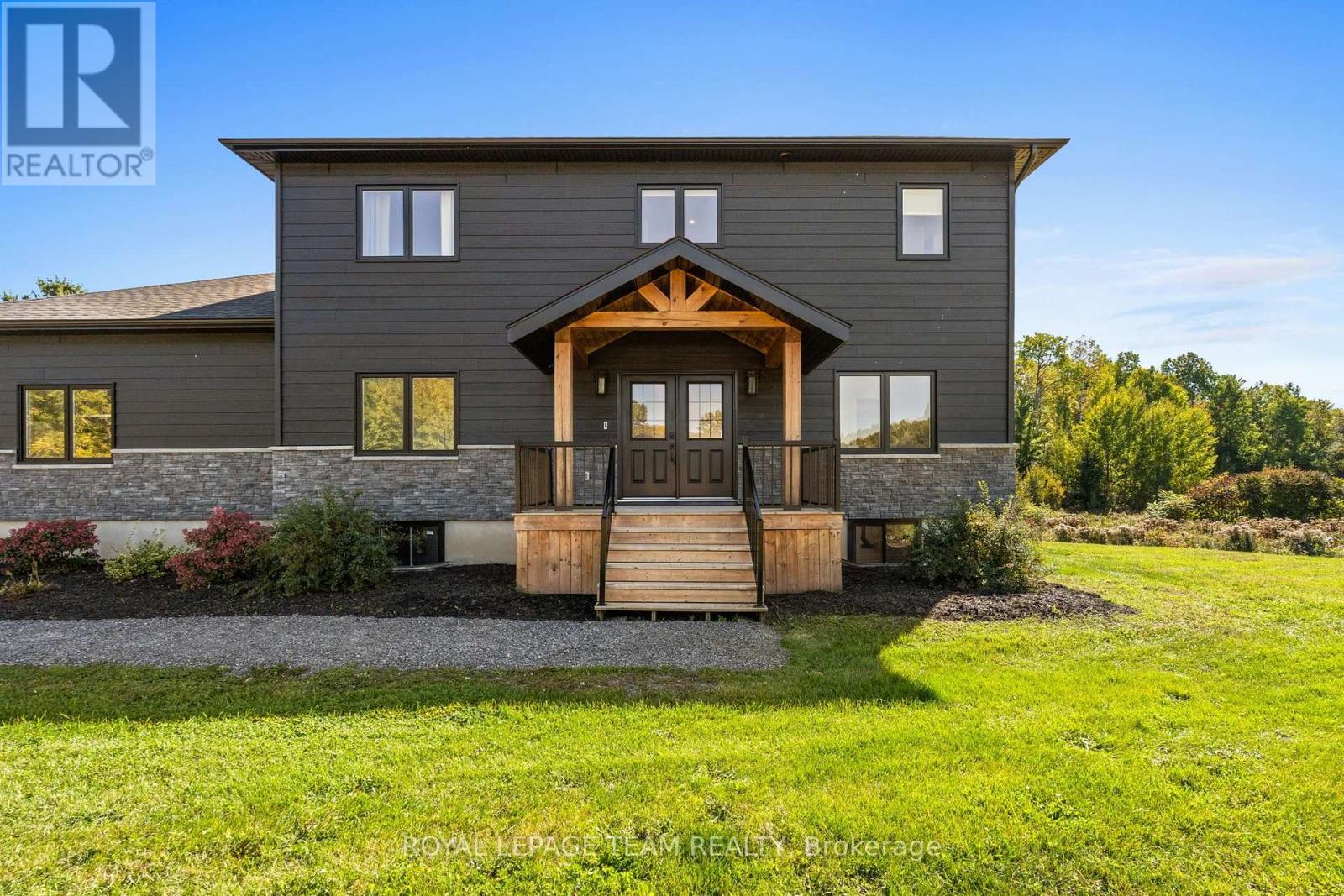 57 Paul A Bertrand Drive, Mcnab/braeside, Ontario  K7S 3G8 - Photo 4 - X13836272