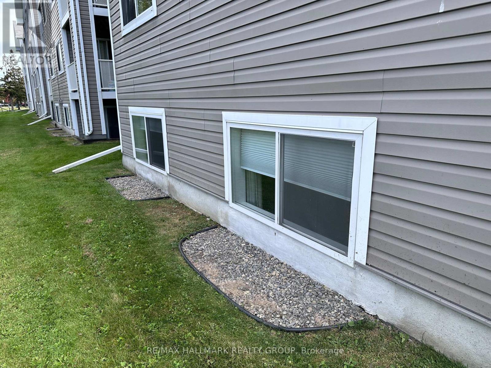 102 - 316 Lorry Greenberg Drive, Ottawa, Ontario  K1T 2P4 - Photo 2 - X13836388