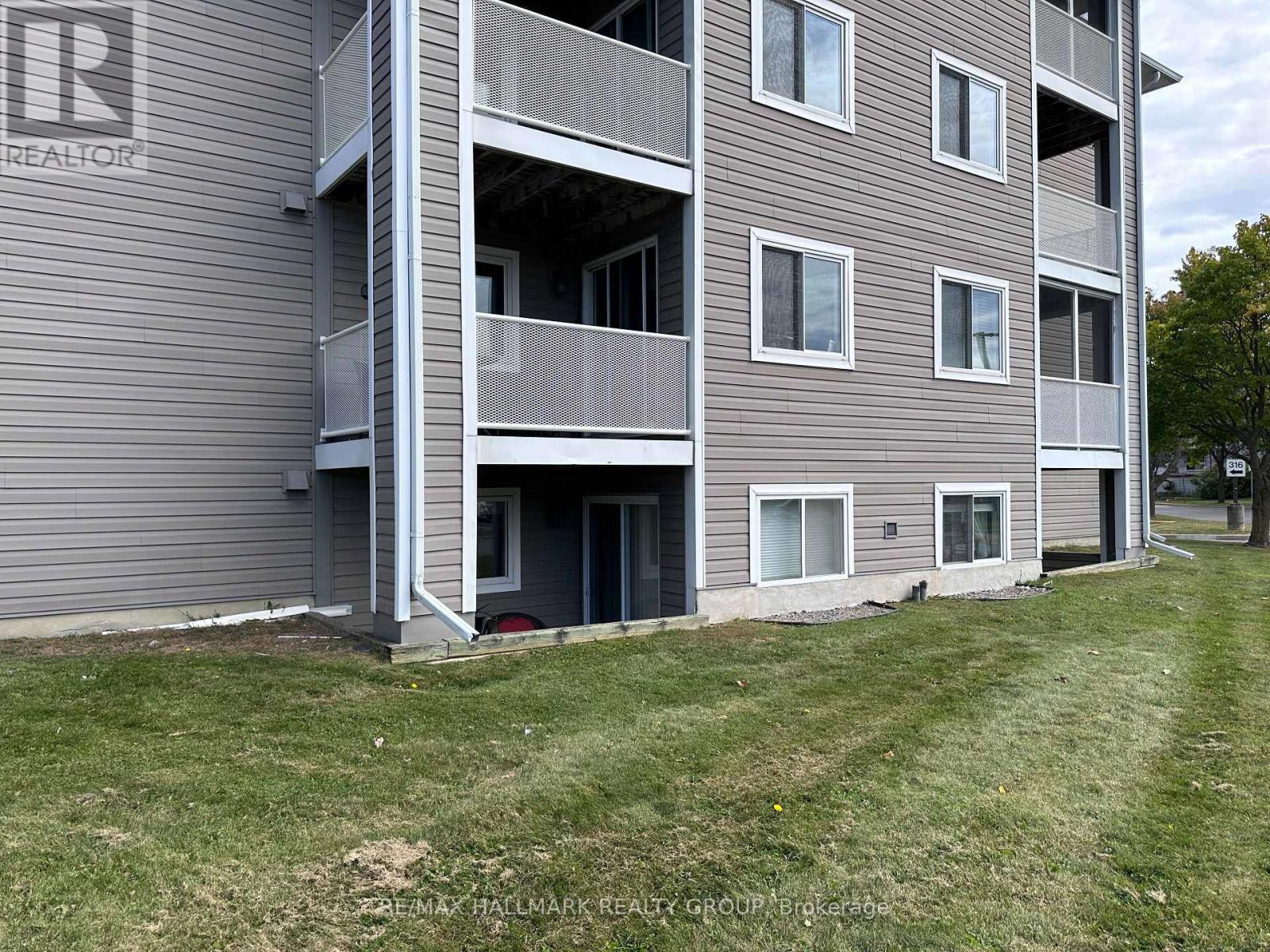 102 - 316 Lorry Greenberg Drive, Ottawa, Ontario  K1T 2P4 - Photo 3 - X13836388