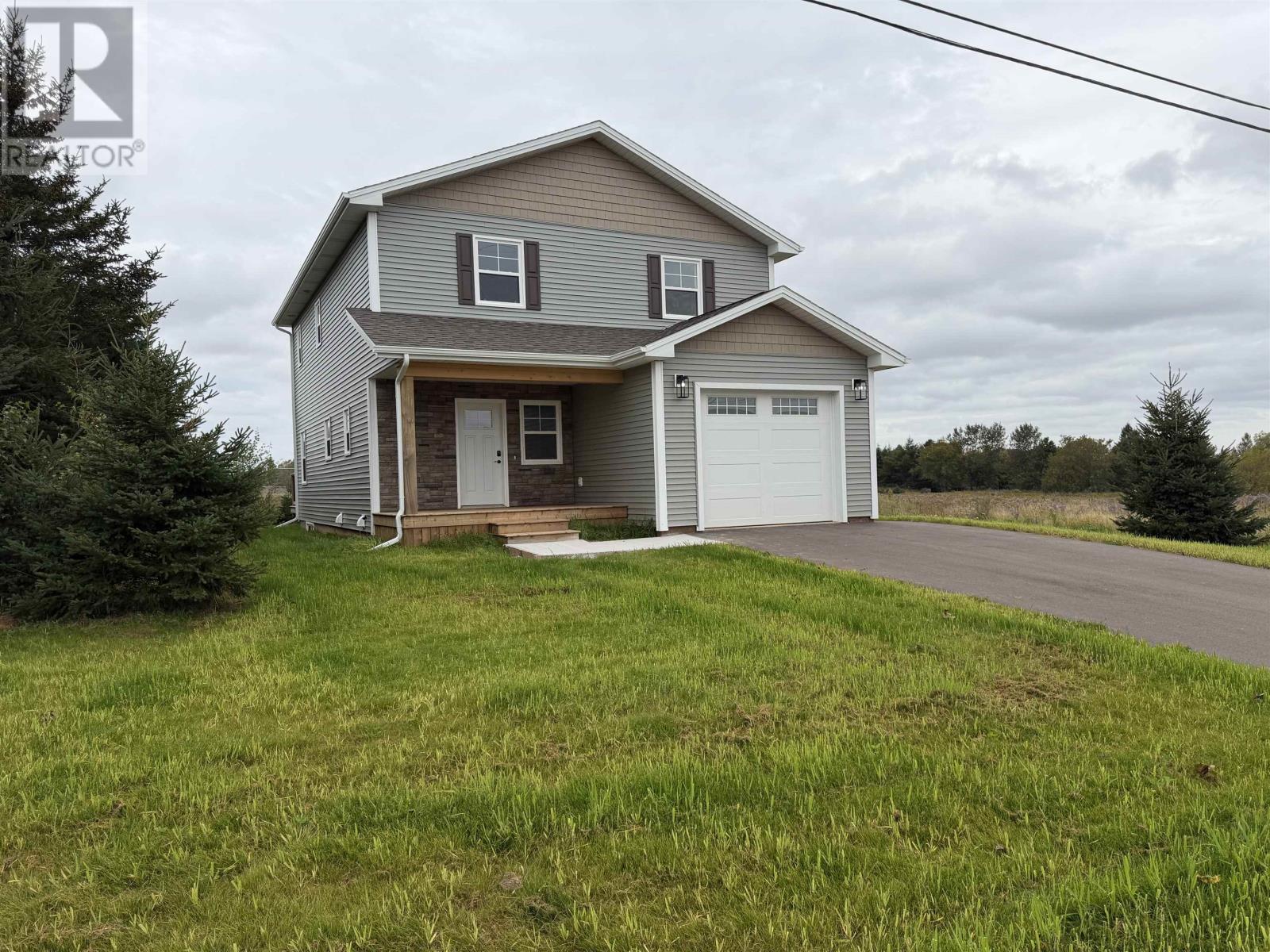 43 Acadian Avenue, Summerside, Prince Edward Island  C1N 6H5 - Photo 2 - 202616797