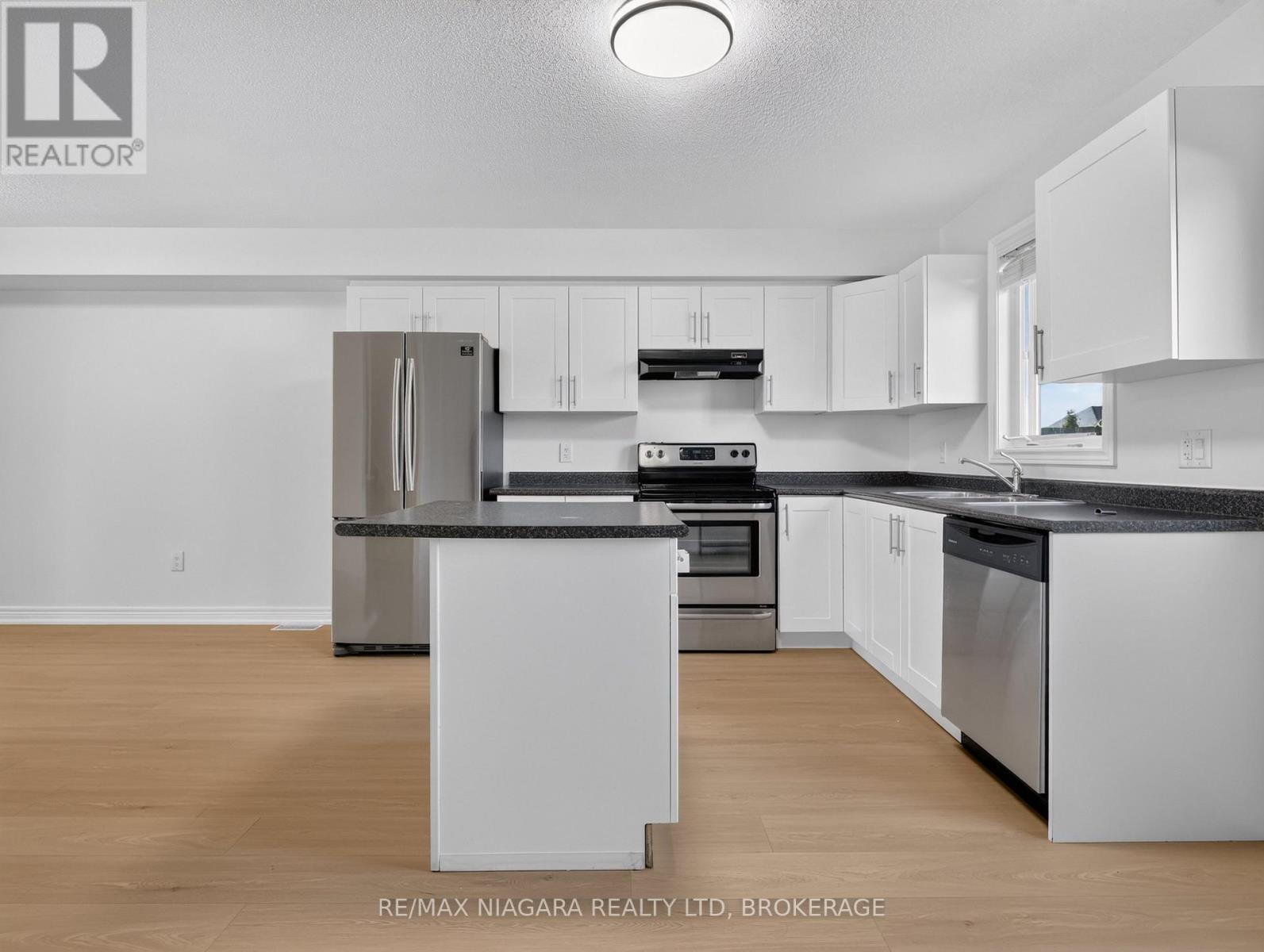 37 - 6118 Kelsey Crescent, Niagara Falls (Forestview), Ontario L2H 0M6 - Photo 13 - X13836204