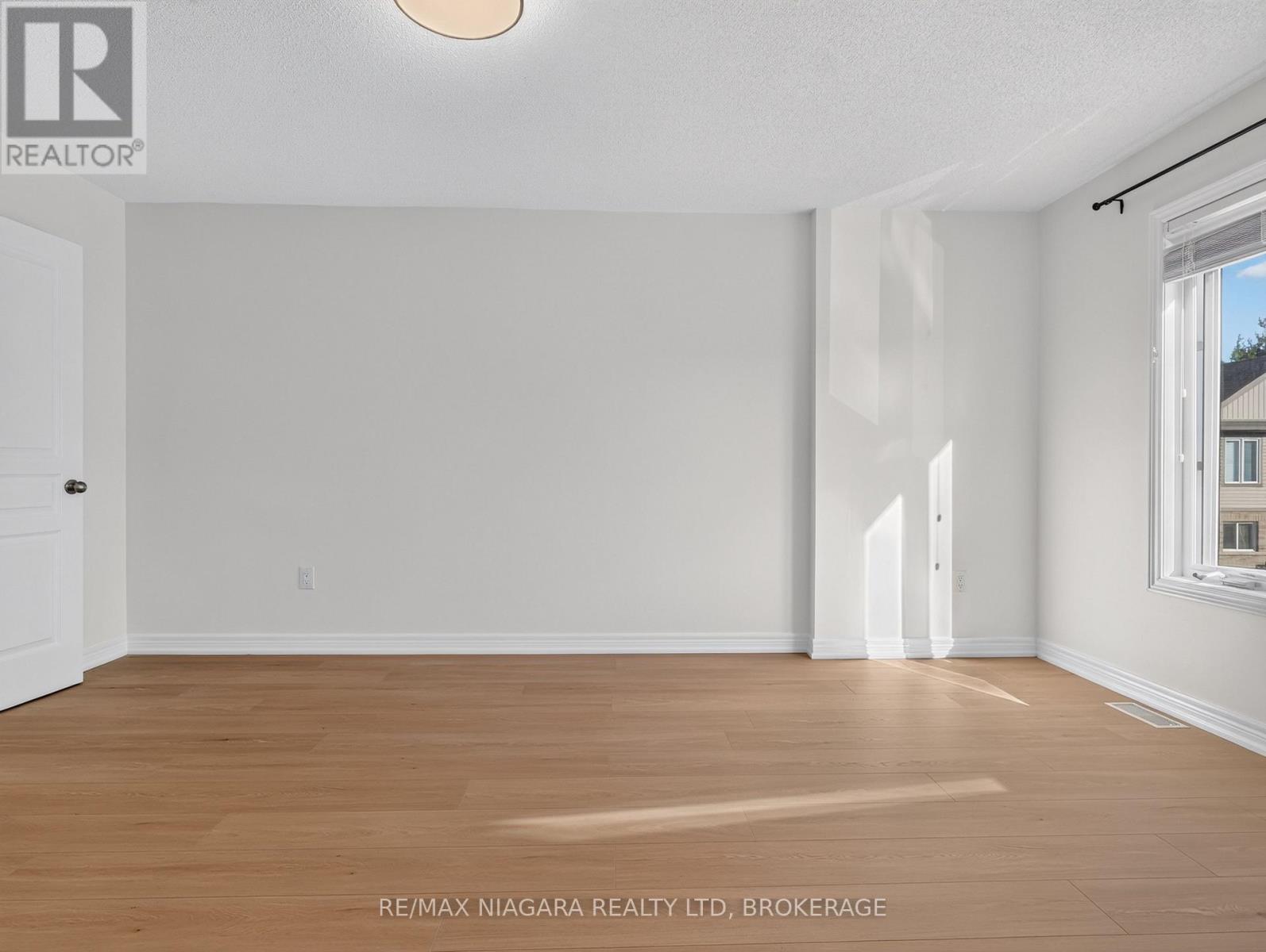37 - 6118 Kelsey Crescent, Niagara Falls (Forestview), Ontario L2H 0M6 - Photo 22 - X13836204