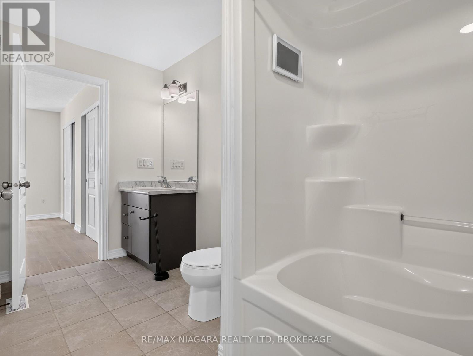 37 - 6118 Kelsey Crescent, Niagara Falls (Forestview), Ontario L2H 0M6 - Photo 24 - X13836204