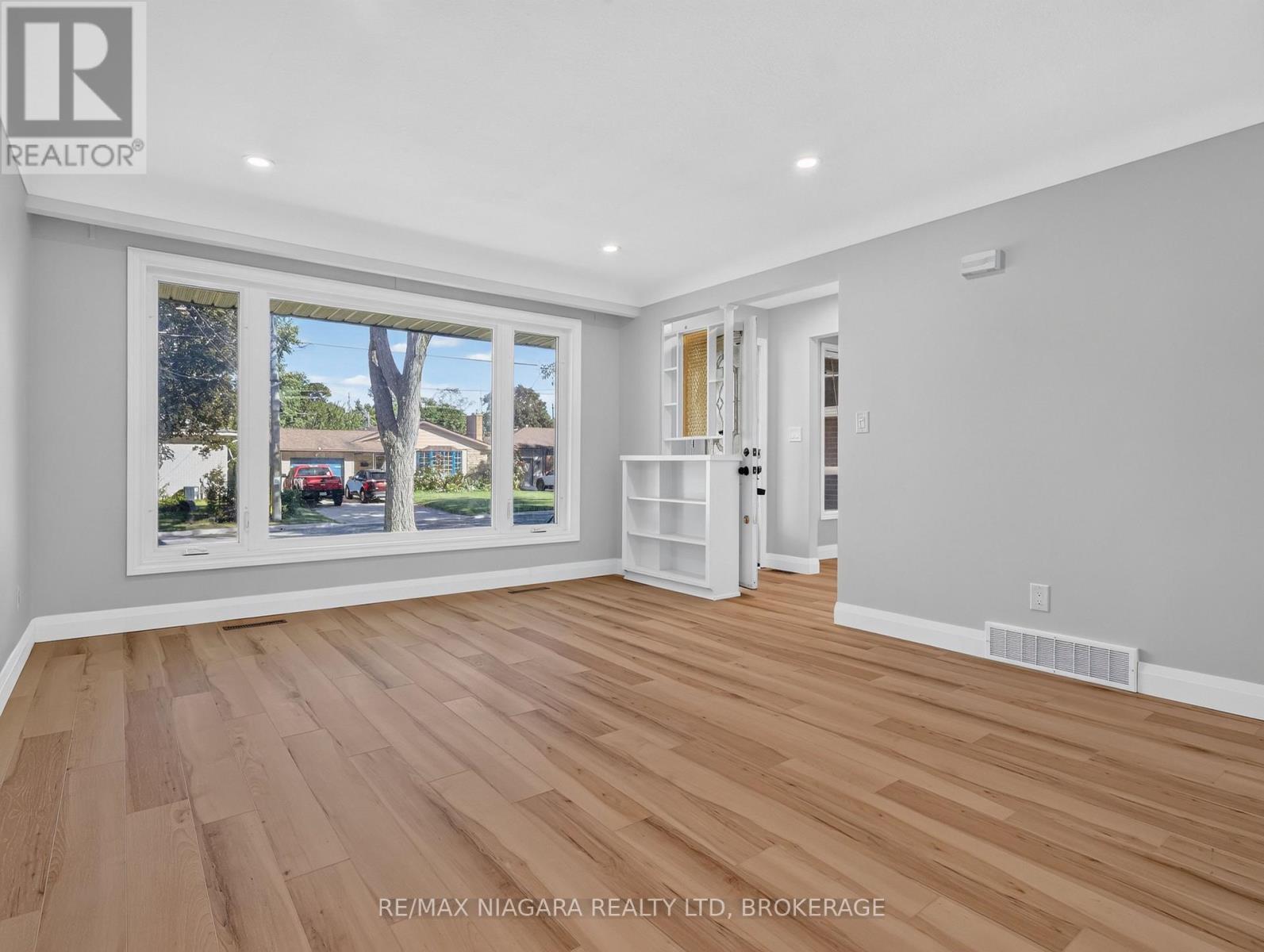 82 Regent Drive, St. Catharines (Vine/linwell), Ontario L2M 3L7 - Photo 10 - X13836354