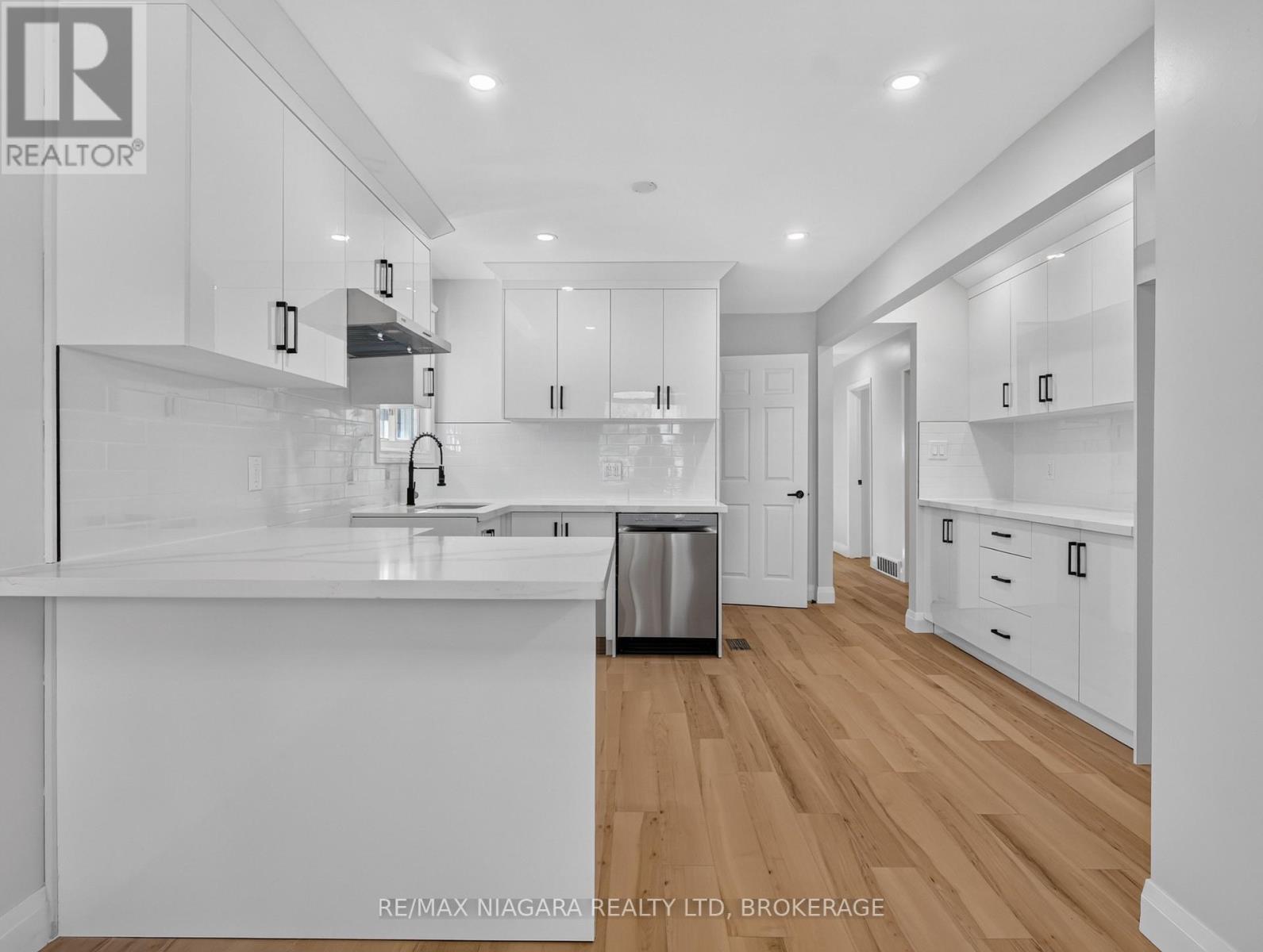 82 Regent Drive, St. Catharines (Vine/linwell), Ontario L2M 3L7 - Photo 14 - X13836354