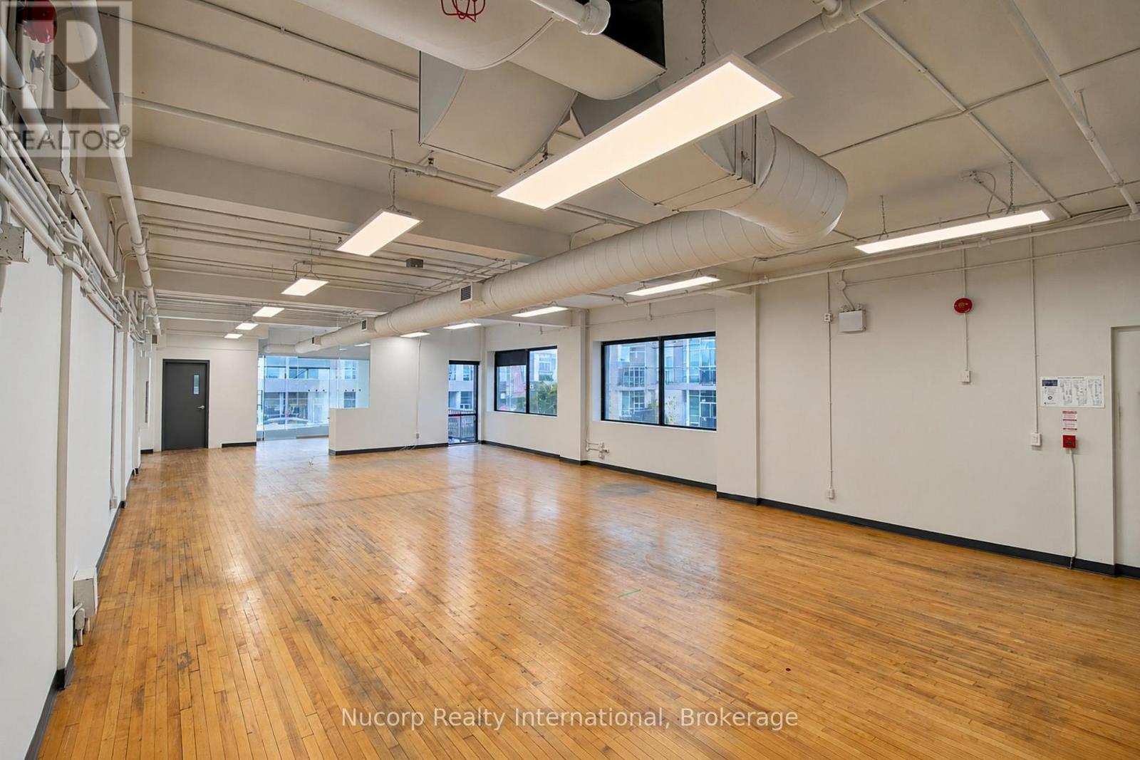 Ground Floor+lower Ground - 422 Adelaide Street W, Toronto, Ontario  M5V 1S7 - Photo 3 - C13836228