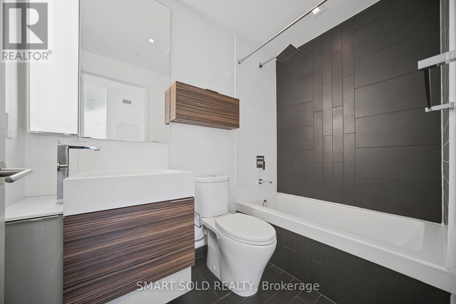 2109 - 88 Scott Street, Toronto, Ontario  M5E 0A9 - Photo 15 - C13836374