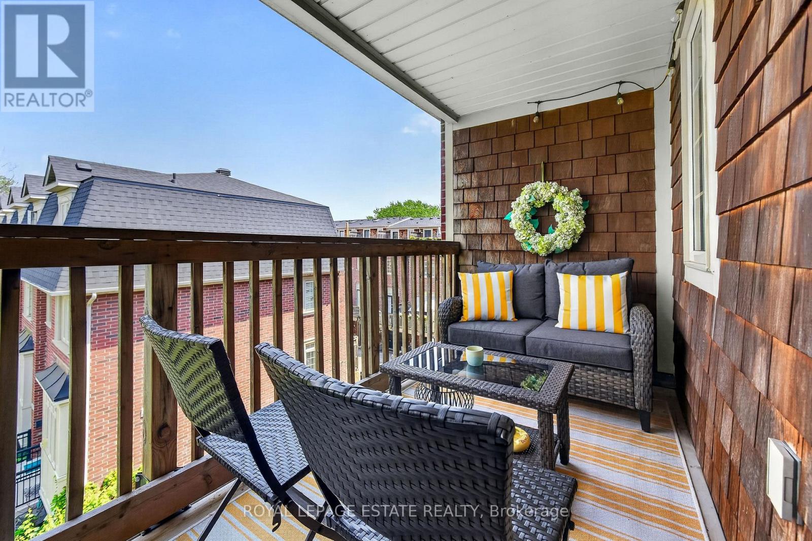 2112 Dundas Street E, Toronto, Ontario  M4L 1N1 - Photo 23 - E13836172