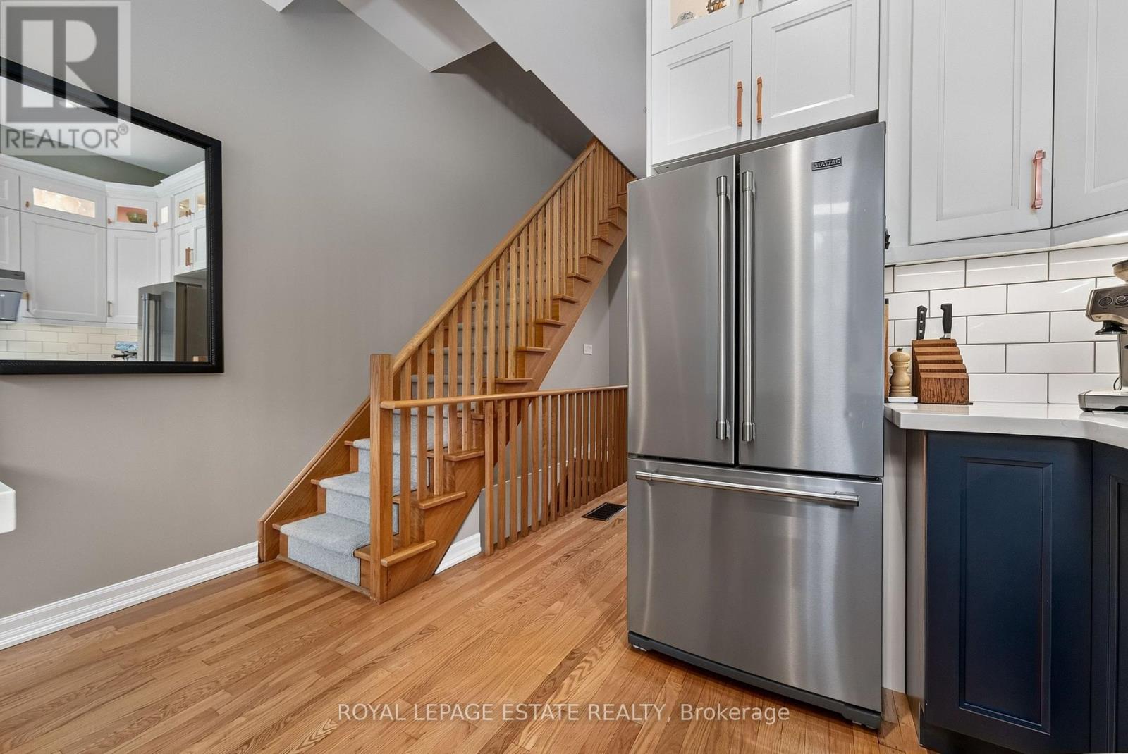 2112 Dundas Street E, Toronto, Ontario  M4L 1N1 - Photo 5 - E13836172