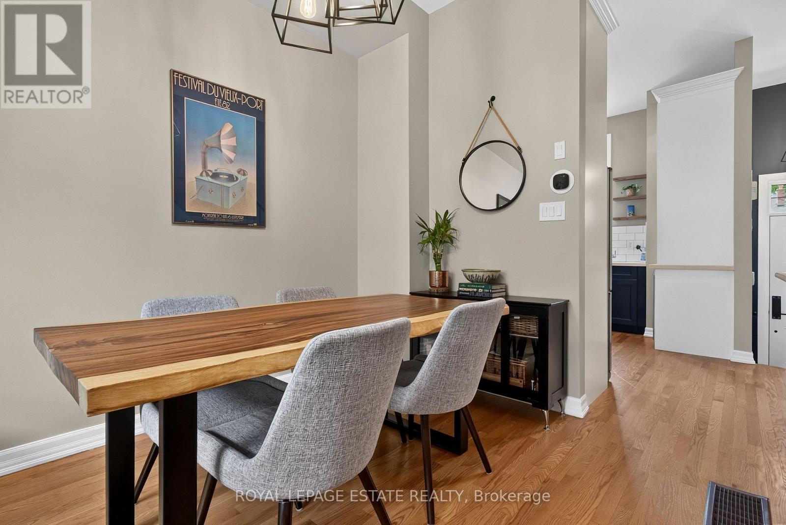 2112 Dundas Street E, Toronto, Ontario  M4L 1N1 - Photo 7 - E13836172