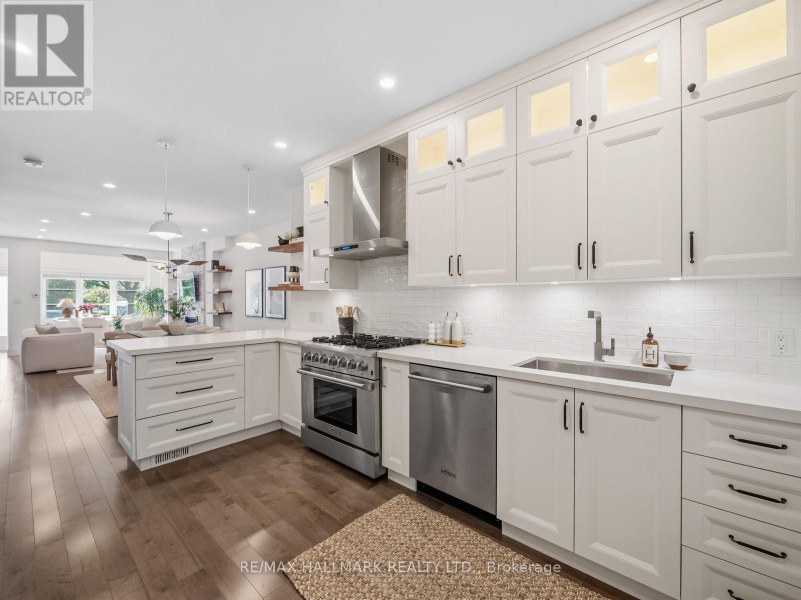 189 Greenwood Avenue, Toronto, Ontario  M4L 2P8 - Photo 17 - E13836280