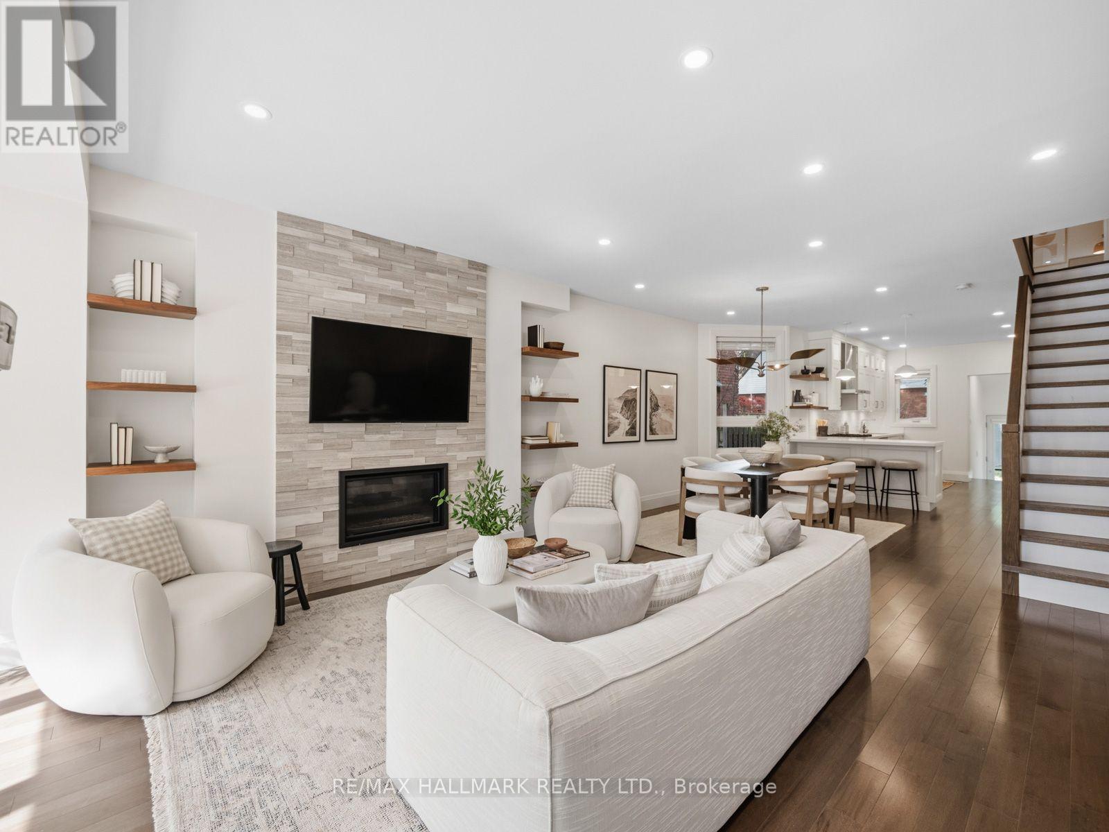 189 Greenwood Avenue, Toronto, Ontario  M4L 2P8 - Photo 2 - E13836280