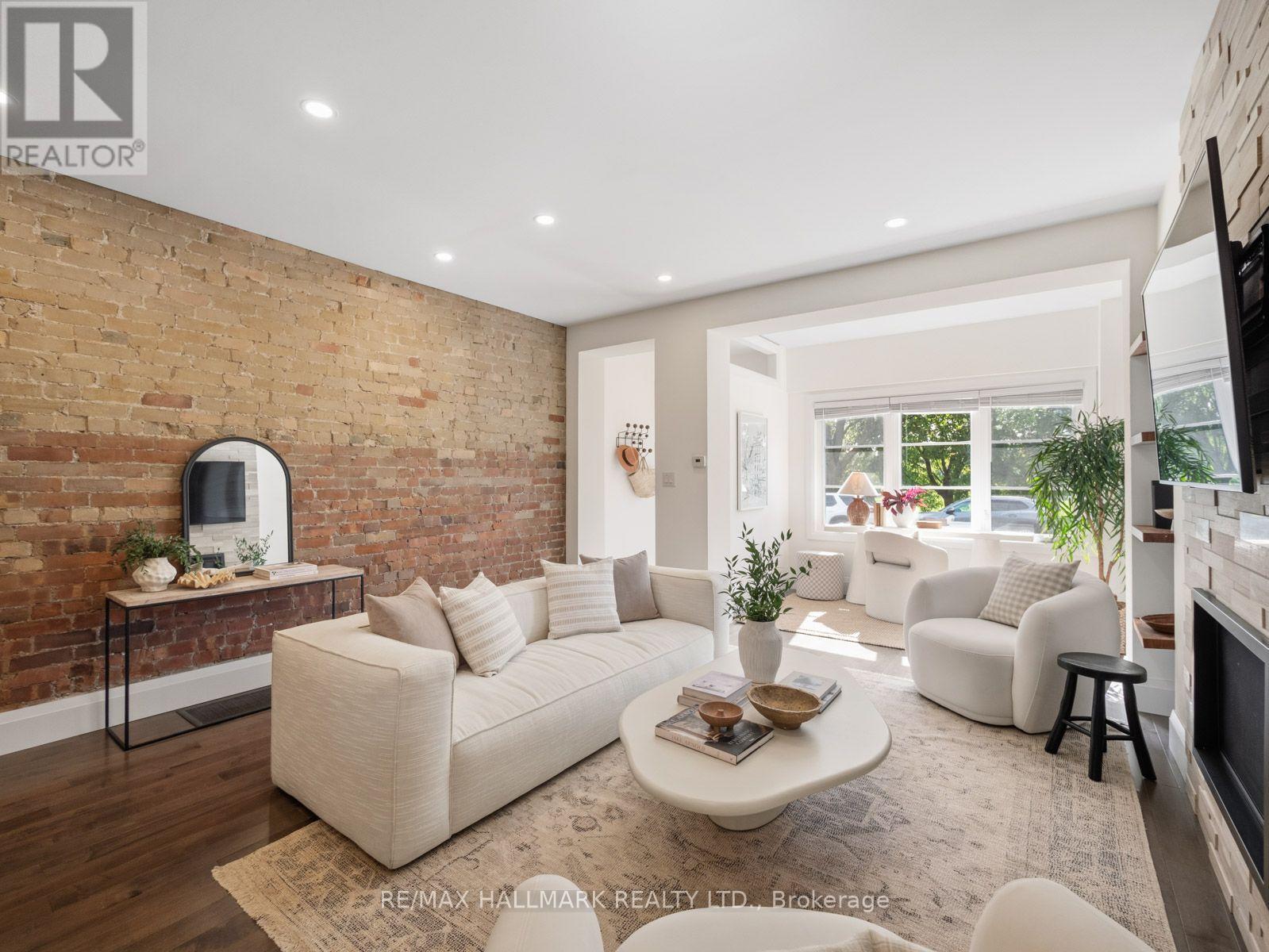 189 Greenwood Avenue, Toronto, Ontario  M4L 2P8 - Photo 6 - E13836280