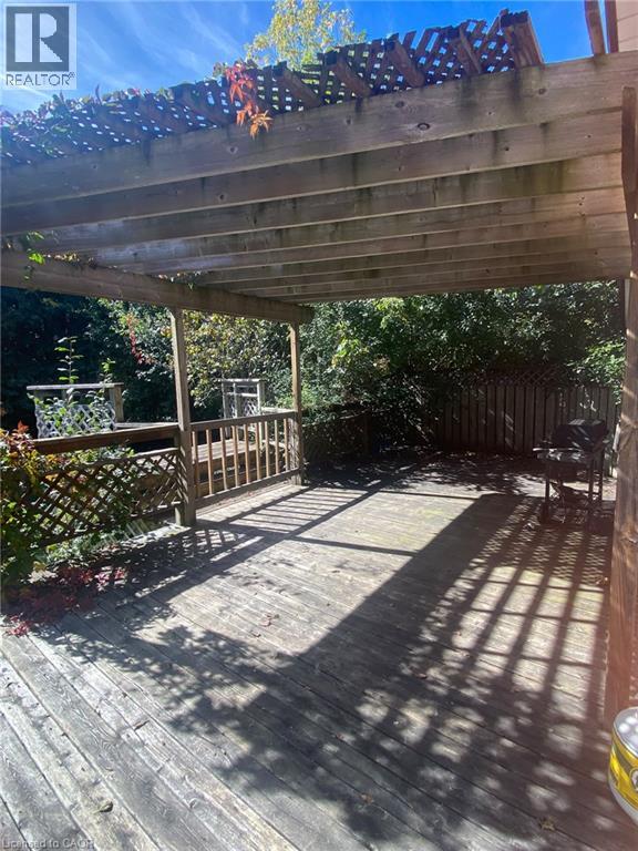 20 Cardill Crescent N, Waterloo, Ontario  N2L 3Y6 - Photo 1 - 40867154