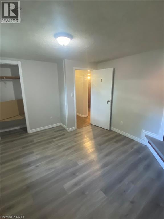 20 Cardill Crescent N, Waterloo, Ontario  N2L 3Y6 - Photo 13 - 40867154
