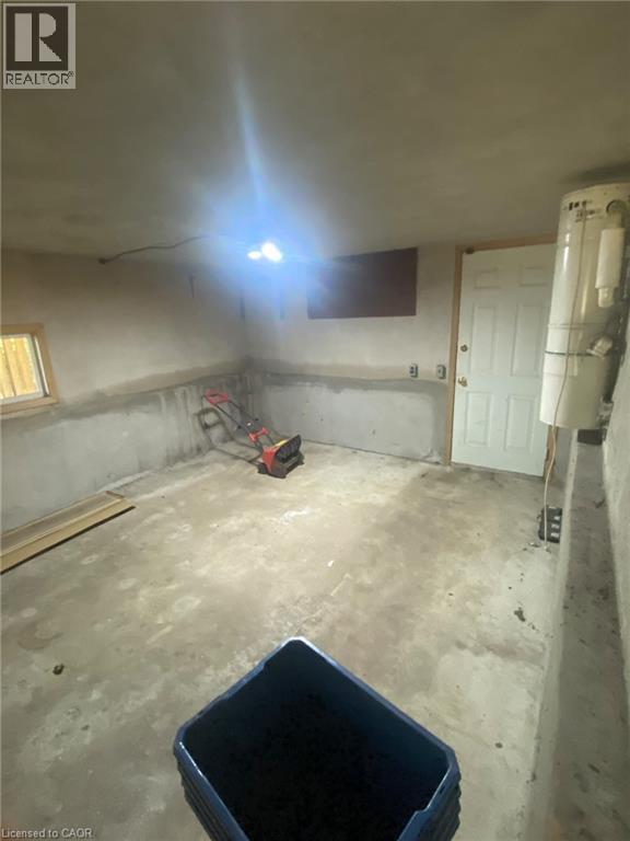 20 Cardill Crescent N, Waterloo, Ontario  N2L 3Y6 - Photo 28 - 40867154