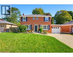 38 ADMIRAL Road, Brantford, Ontario