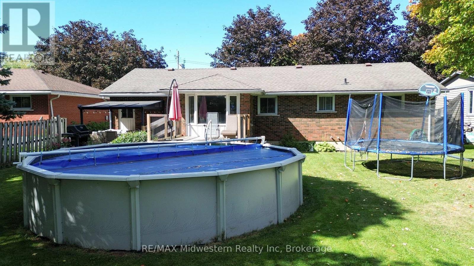 135 Queen Street, North Perth, Ontario N0G 1B0 - Photo 18 - X13836180