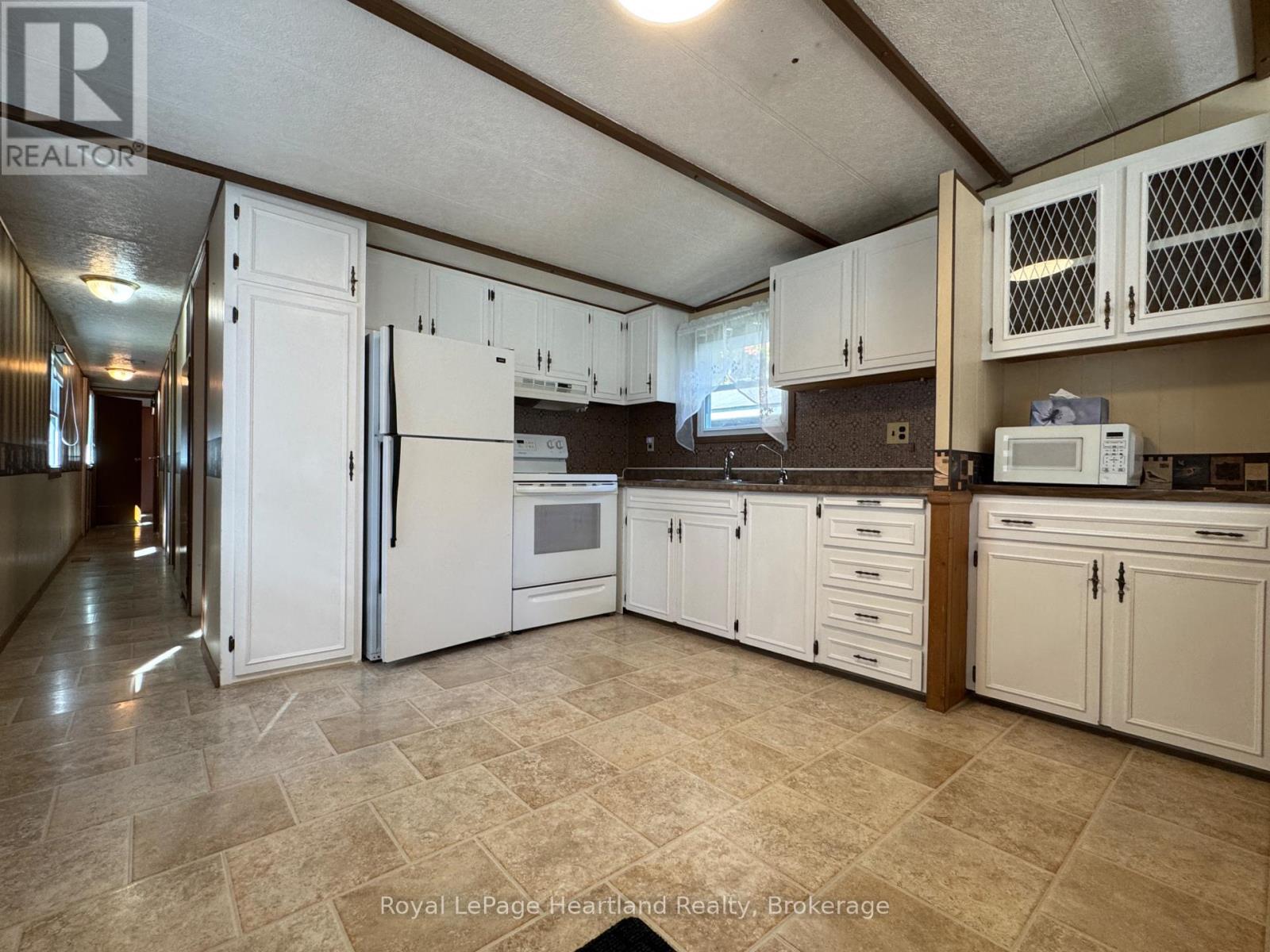 62 Clyde Street, Morris Turnberry, Ontario N0G 1G0 - Photo 13 - X13836238