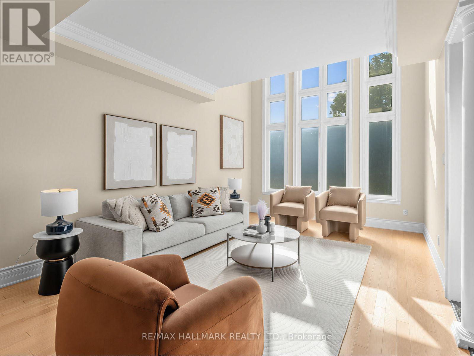 8 RIDGLEY COURT, Richmond Hill, Ontario