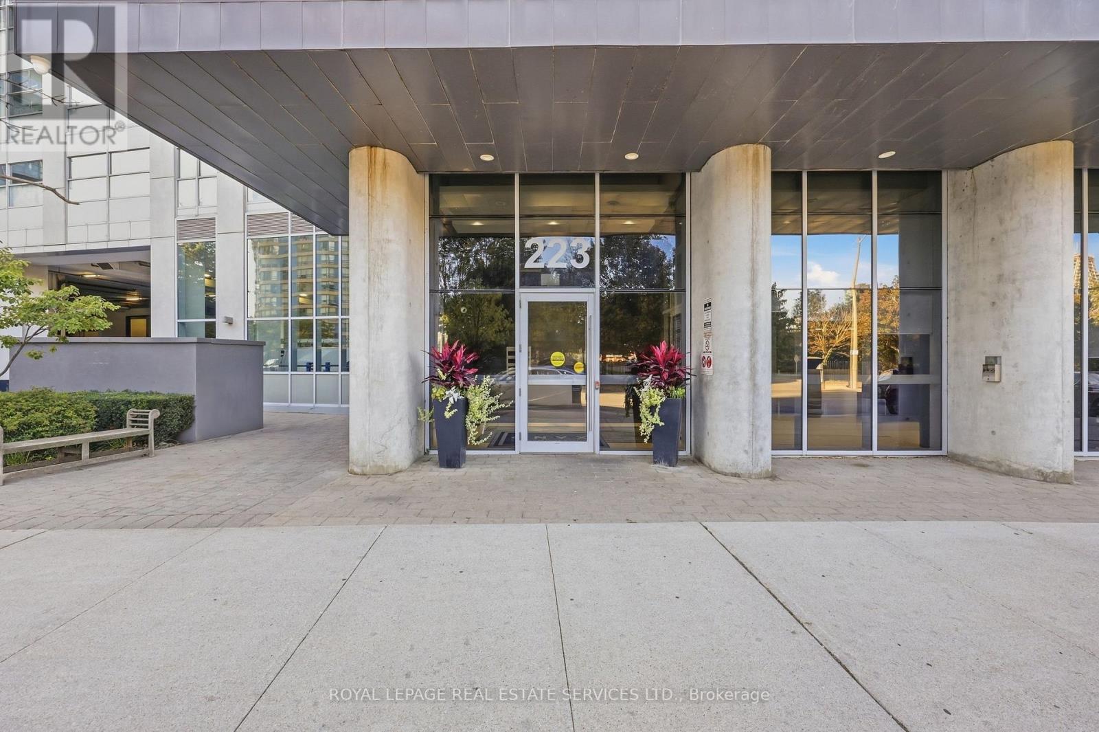 1504 - 223 Webb Drive, Mississauga, Ontario  L5B 0E8 - Photo 13 - W13834596