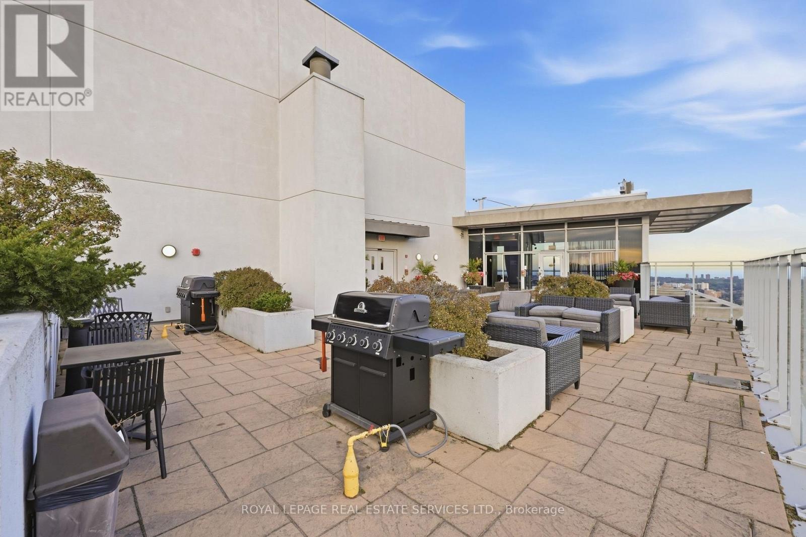 1504 - 223 Webb Drive, Mississauga, Ontario  L5B 0E8 - Photo 31 - W13834596