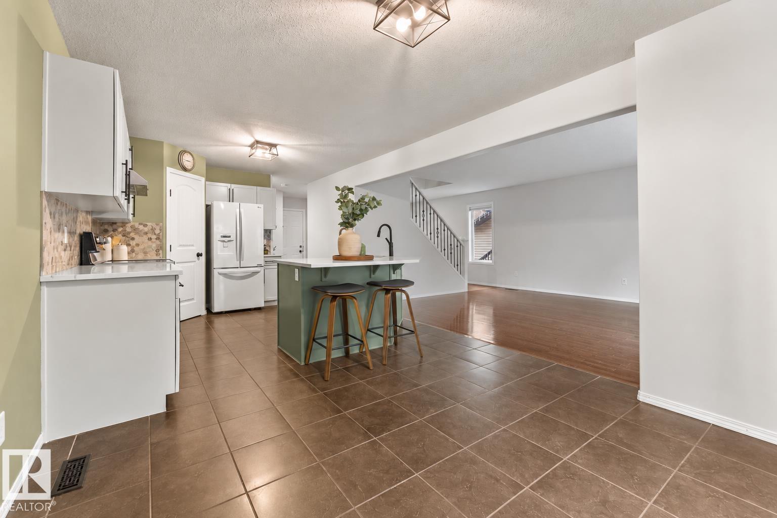 728 173 St Sw, Edmonton, Alberta  T6W 0M4 - Photo 13 - E4510737