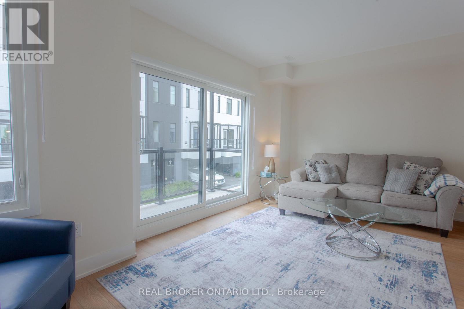 11 Mariners Pier Way, Orillia, Ontario  L3V 8P4 - Photo 14 - S13836306