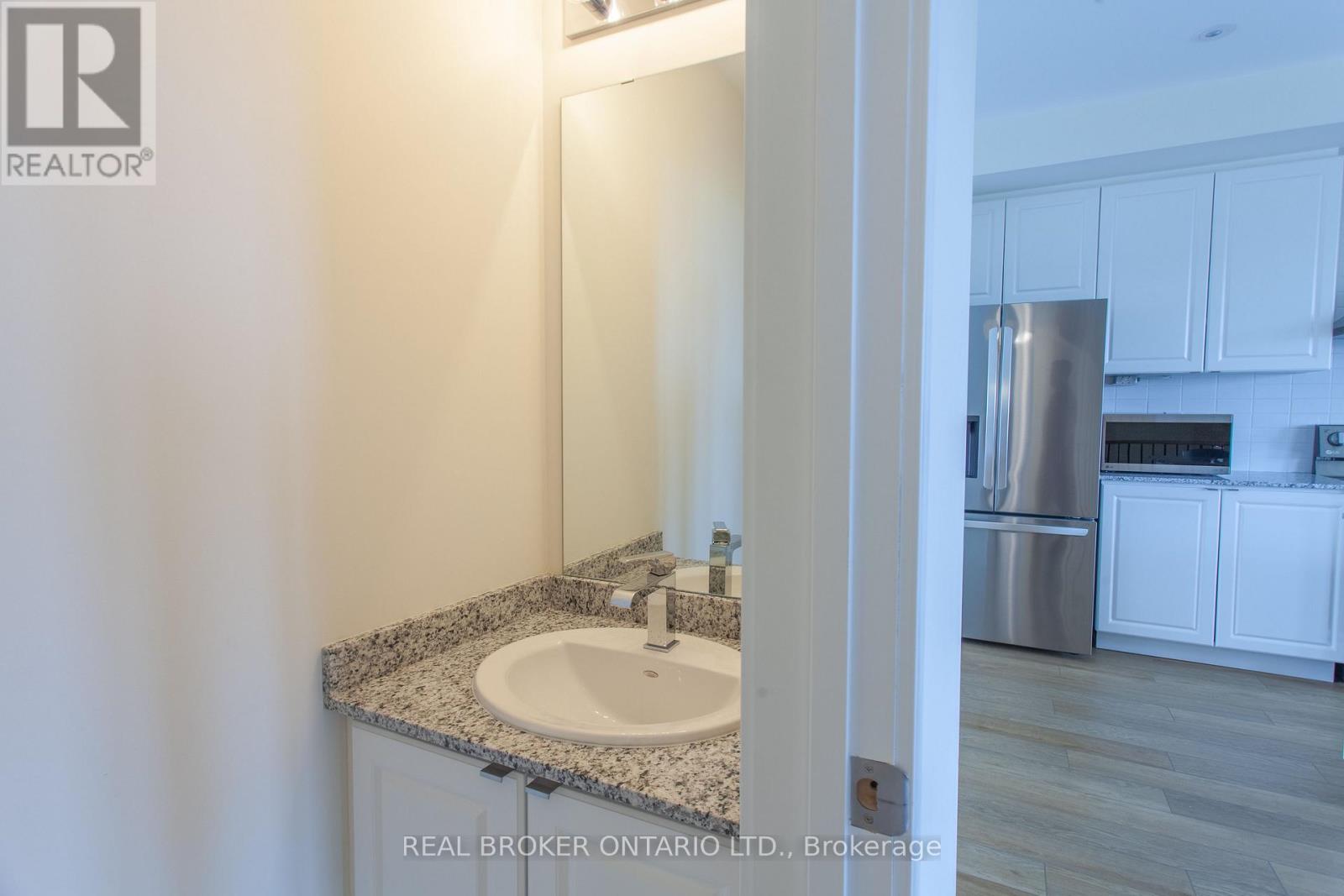 11 Mariners Pier Way, Orillia, Ontario  L3V 8P4 - Photo 15 - S13836306