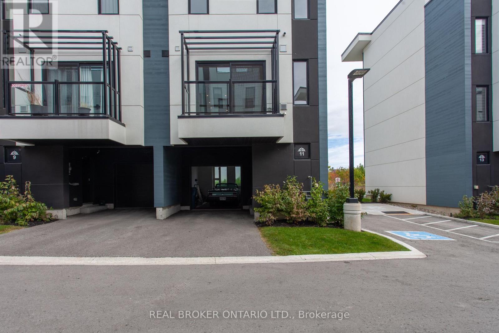 11 Mariners Pier Way, Orillia, Ontario  L3V 8P4 - Photo 3 - S13836306