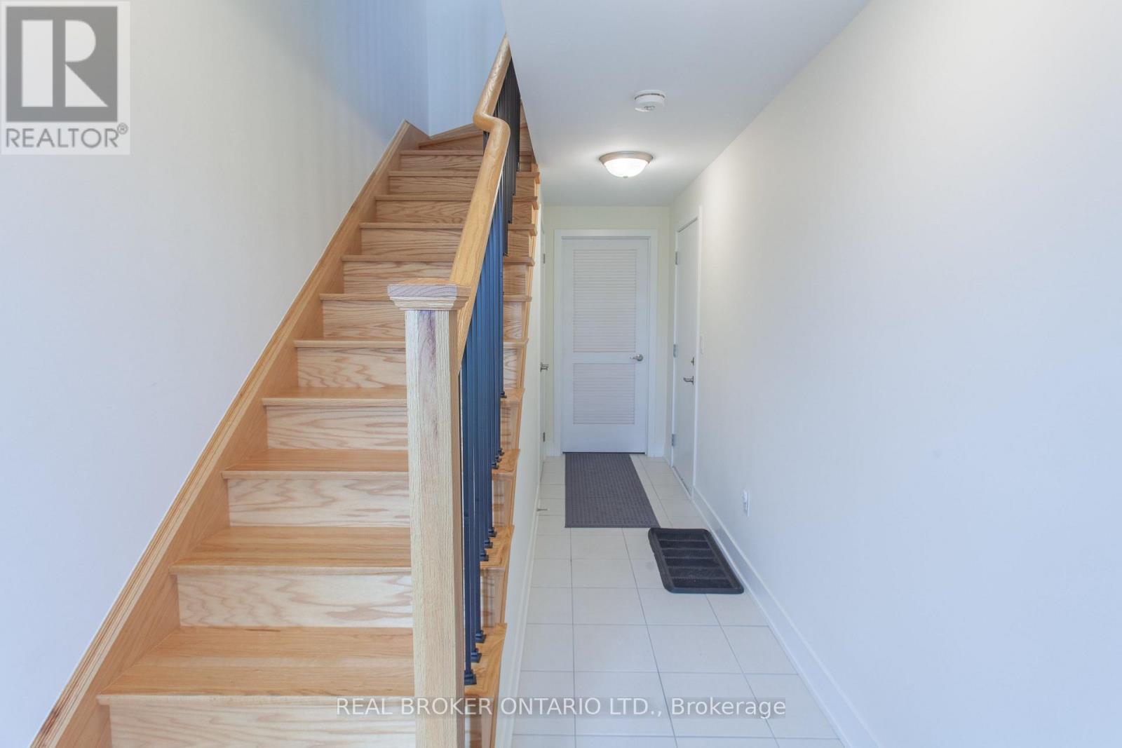 11 Mariners Pier Way, Orillia, Ontario  L3V 8P4 - Photo 4 - S13836306