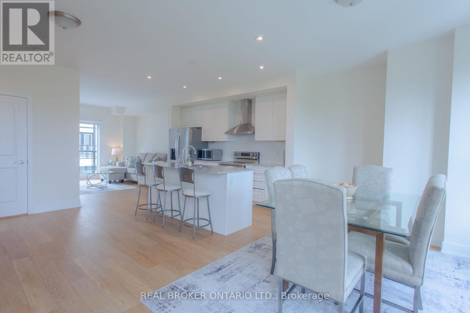 11 Mariners Pier Way, Orillia, Ontario  L3V 8P4 - Photo 8 - S13836306