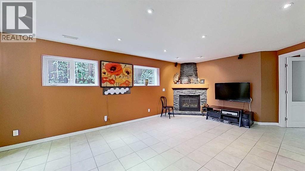 18 Tuscany Meadows Heights Nw, Calgary, Alberta  T3L 2L2 - Photo 32 - A2347624