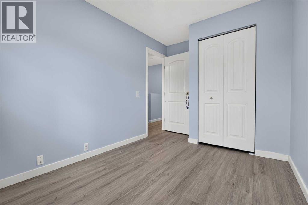 37 Erin Croft Crescent SE