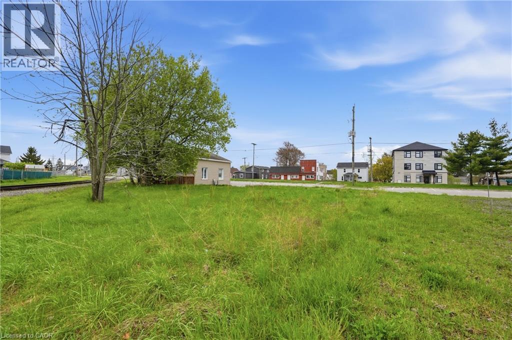 96 Fraser Street, Port Colborne, Ontario  L3K 1E4 - Photo 3 - 40831891