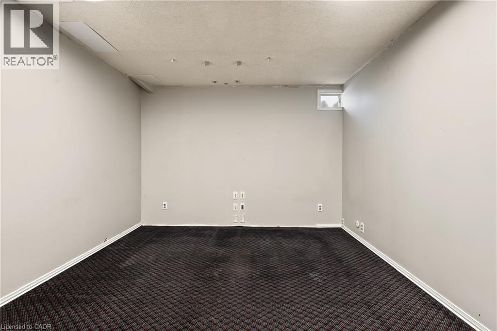 391 Stone Church Road E Unit# 14, Hamilton, Ontario  L9B 2H3 - Photo 28 - 40865131