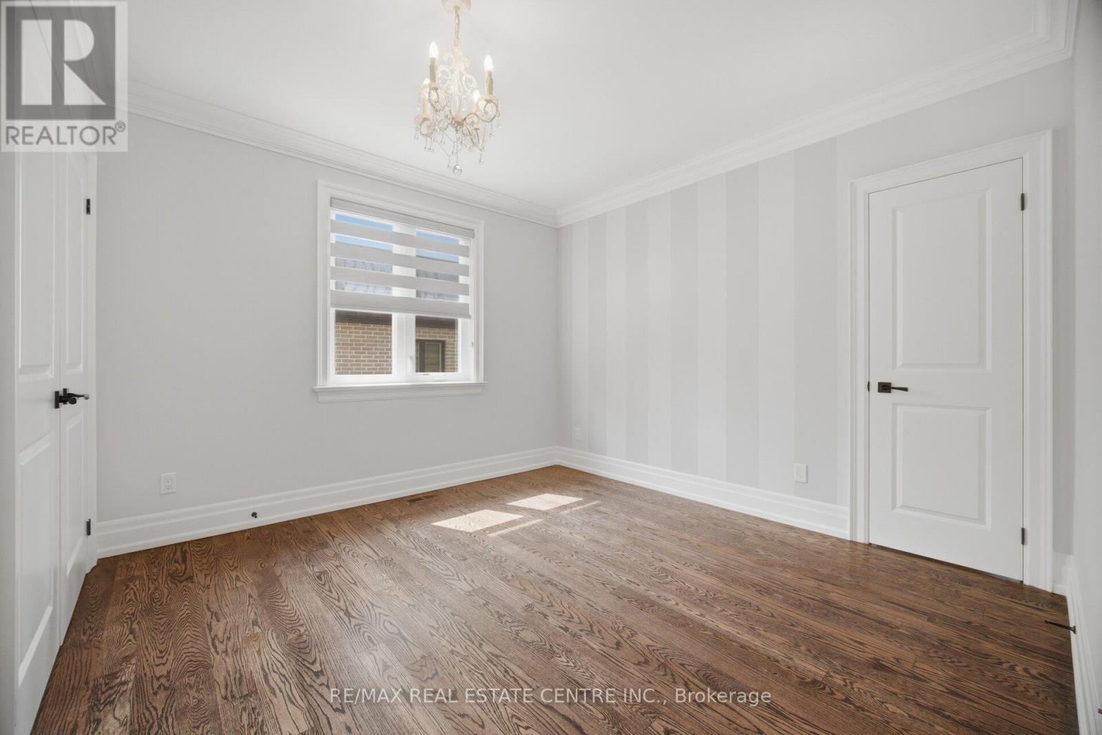 1496 Mansfield Drive, Oakville, Ontario  L6H 1K4 - Photo 27 - W13836178