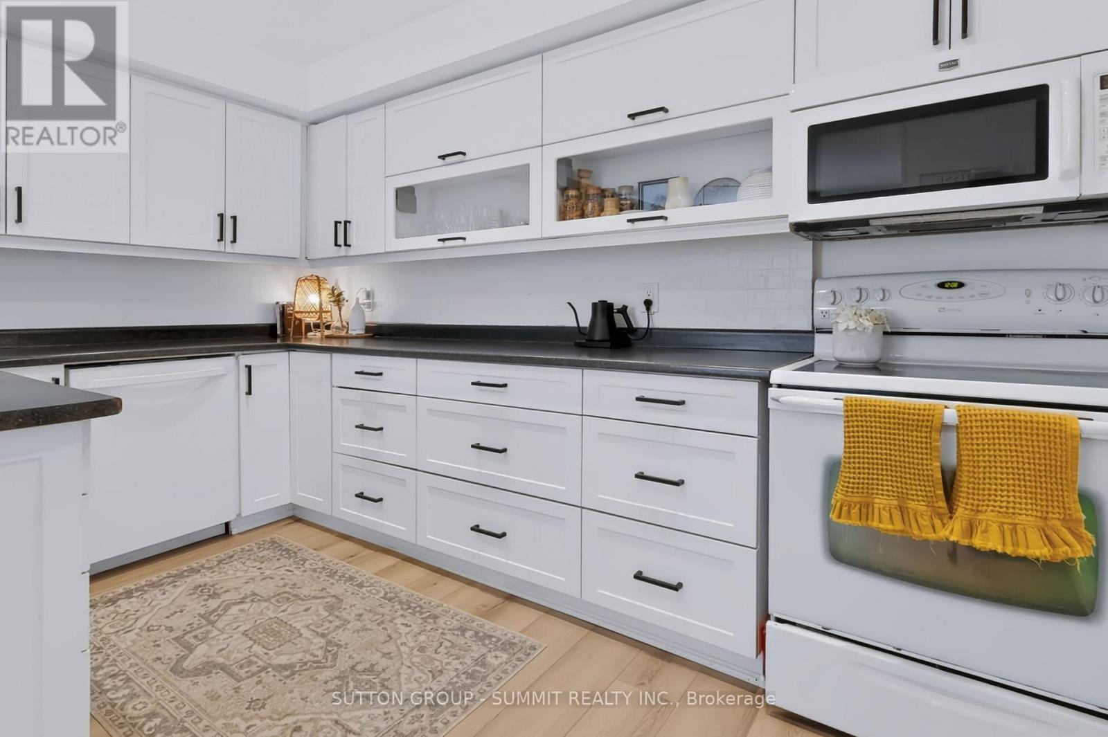 16 - 4018 Longmoor Drive, Burlington, Ontario  L7L 1X2 - Photo 3 - W13836202