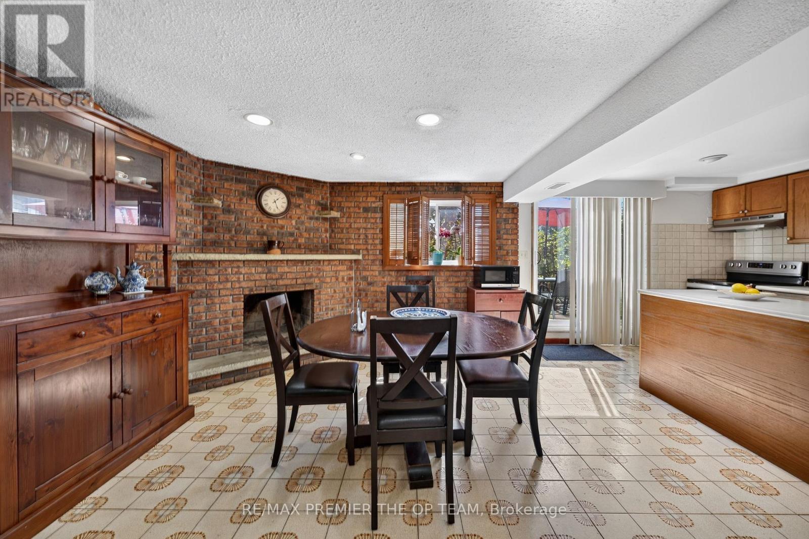 97 Firgrove Crescent, Toronto, Ontario  M3N 1K5 - Photo 31 - W13836308