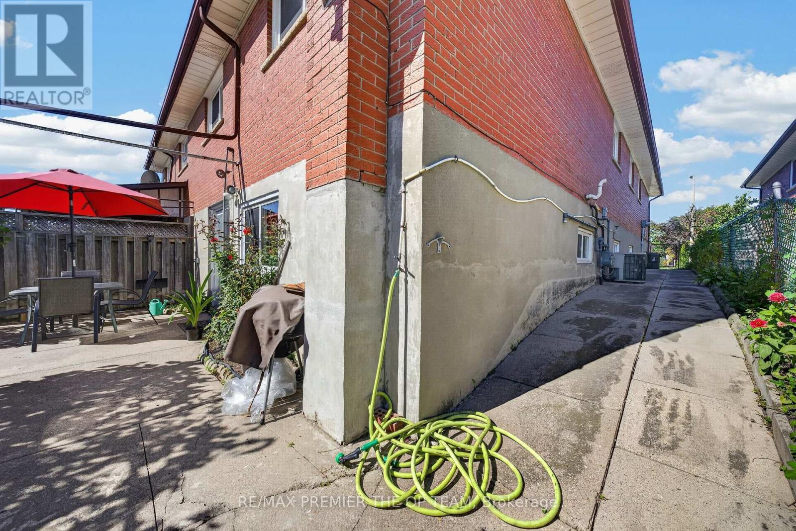 97 Firgrove Crescent, Toronto, Ontario  M3N 1K5 - Photo 41 - W13836308